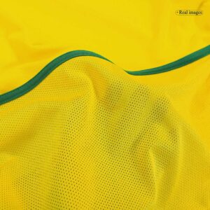 Retro Soccer Jersey RONALDO #9 Brazil Home 2002/03 - Image 8