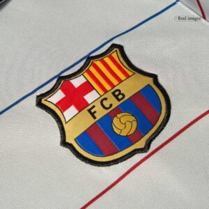 Retro Soccer Jersey Barcelona Away 2003/04 - Image 5
