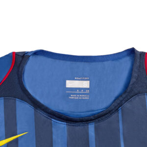 Retro Soccer Jersey RONALDINHO #10 Barcelona Away 2004/05 - Image 3