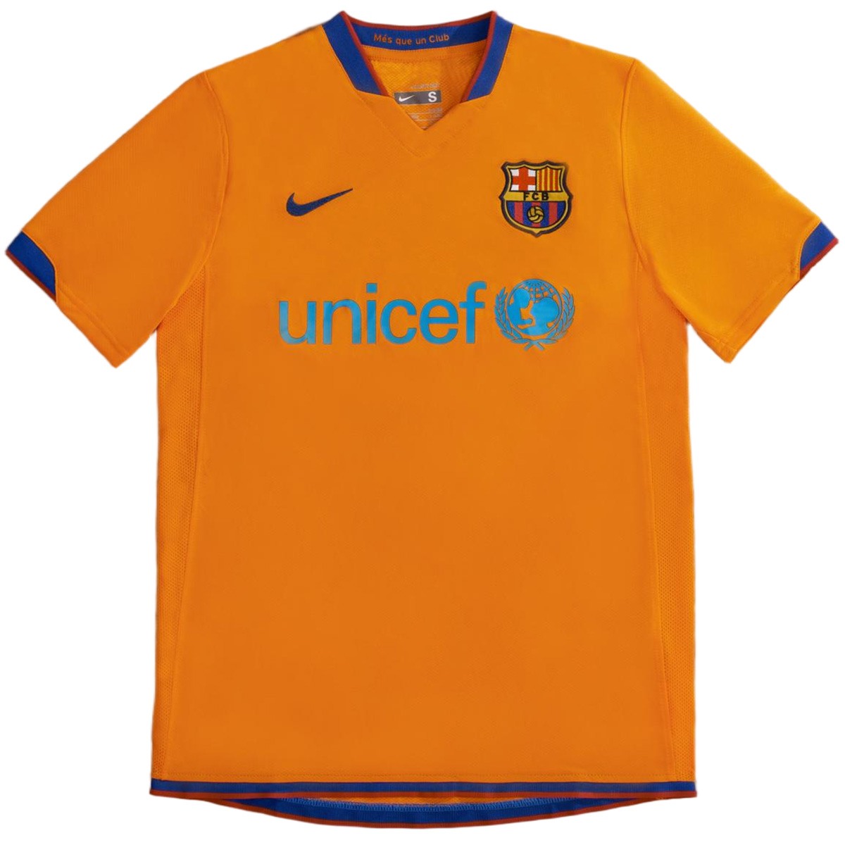 666708_3 Retro Soccer Jersey Barcelona Away 2006/07