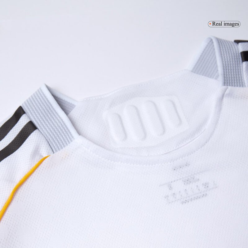 VINI JR. #7 Real Madrid Home Authentic Soccer Jersey 2025/26