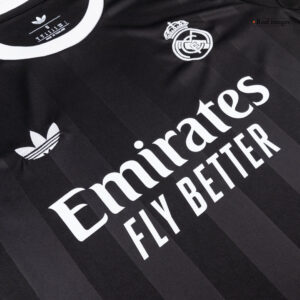 Real Madrid Goalkeeper Soccer Jersey 2025/26 Black - Image 8