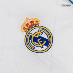 Retro Soccer Jersey MODRIĆ #10 Real Madrid Home Long Sleeve 2017/18 - Image 5