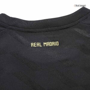 Retro Soccer Jersey Real Madrid Away 2011/12 - Image 13