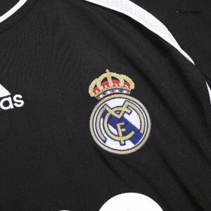 Retro Soccer Jersey SERGIO RAMOS #4 Real Madrid Away 2006/07 - Image 5