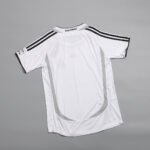 653343_10 Retro Soccer Jersey SERGIO RAMOS #4 Real Madrid Home 2006/07