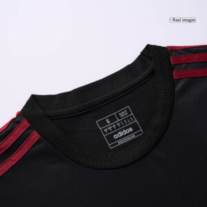 Manchester United Lunar New Year Jersey - Image 7