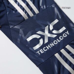 Manchester United Away Long Sleeve Jersey - Image 11