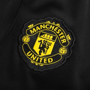 Manchester United 1/4 Zip Tracksuit 2025/26 Kids Black - Image 19